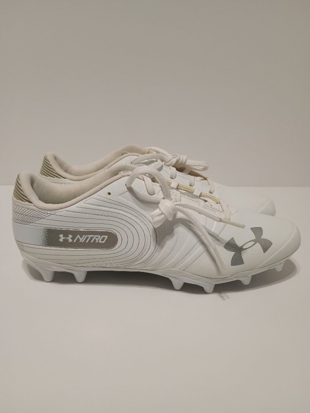 Under Armour Nitro White Silver Cleats Men’s Size 10 EU 44 - Picture 3 of 8